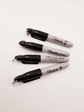 4 Pack of Sharpie Mini Permanent Markers w/ Key Chain Clip - Fine Point Black