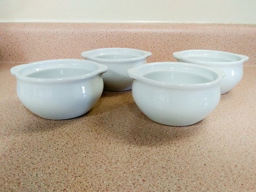 Set of FOUR Oneida White Mini Dipping Sauce Berry Desert Bowls - Picture 2 of 6