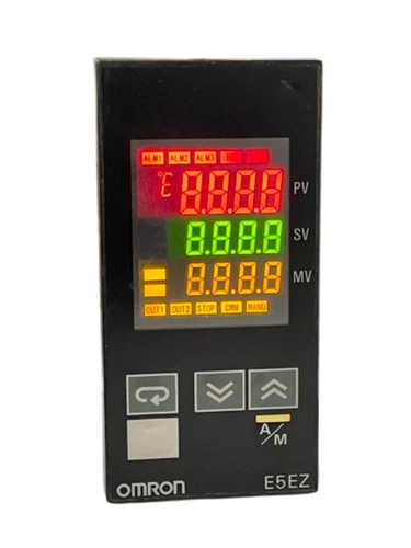 E5EZ-PRR203T Omron Temperature Controller 100-240 VAC  10VZA 50/60Hz