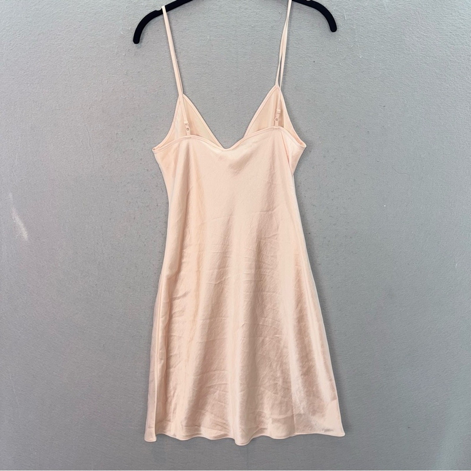 Aritzia Wilfred- NWT women’s only slip Mini Dress satin pink blush V neck size M image 6