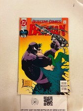 Cover of Detective Comics #657