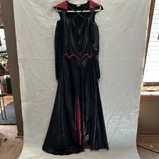 Women  s Princess Of Darkness Gothic Vampire Costume Adult Size L