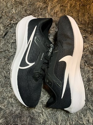 Nike Air Zoom Pegasus 40 Men Size 7 Wide Black Athletic Shoes Sneaker DV7480-001