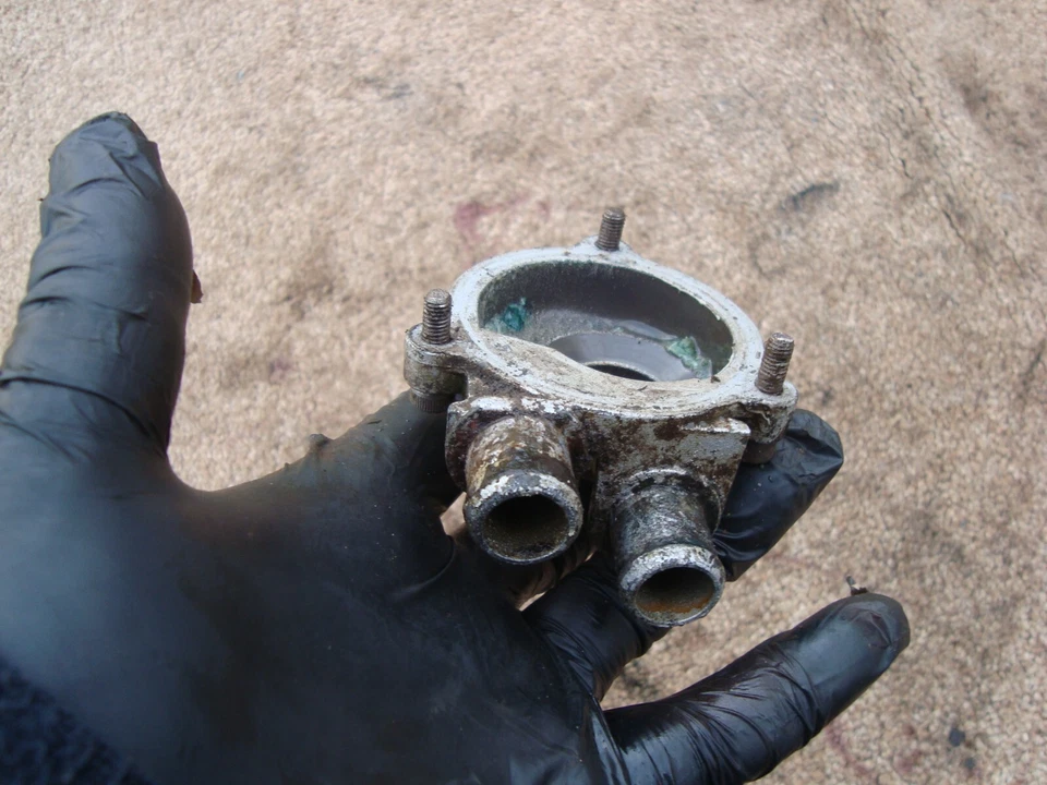 2002 YAMAHA AEROX 50 YQ50 SCOOTER TAMPA BOMBA DE ÁGUA - Imagem 4 de 4