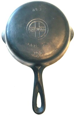 GRISWOLD No. 3 Cast Iron Skillet 709 D Small Logo Erie, PA Double