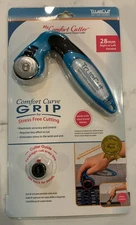 TrueCut 28mm My Comfort Ergonomic Rotary Cutter .