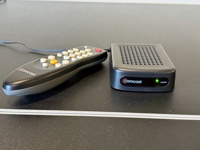 Xfinity Comcast DC50XU Digital Adapter Mini Cable Box