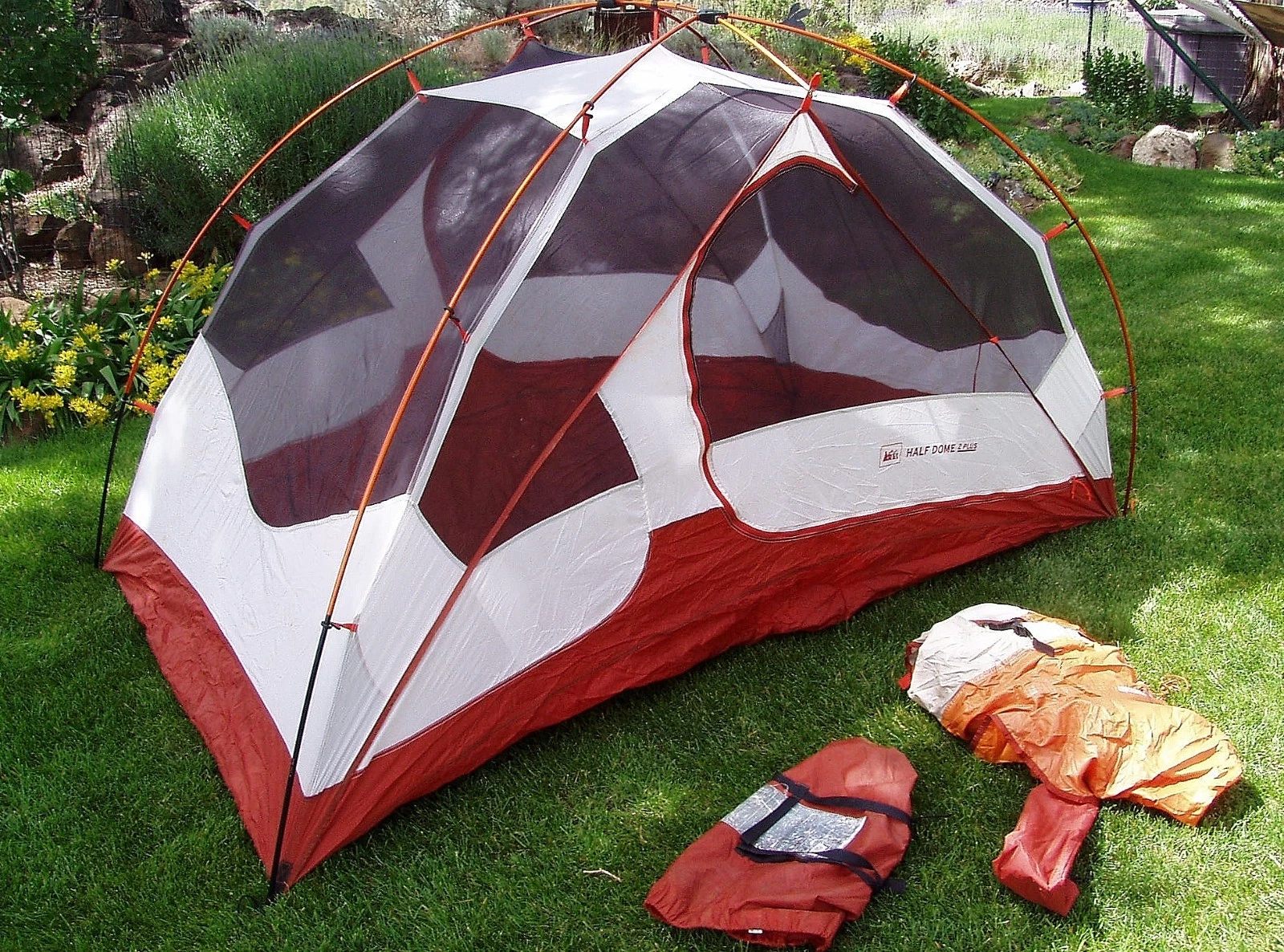 REI Half Dome 2 Plus 2-Person Backpacking Camp TENT w/ Corded Poles and Fly