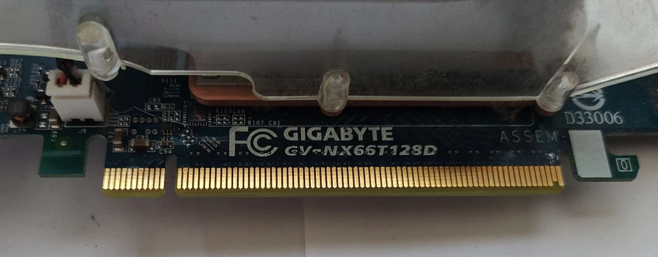 Gigabyte GV-NX66T128D nVidia GeForce 6600GT 128MB PCI-Express VGA Card Test OK! - Image 3 of 4