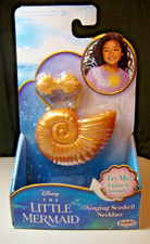 NEW Disney s Little Mermaid Ariel Seashell Singing Necklace Light-Up Feature