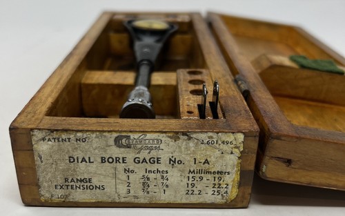 Standard Gage Co No.1 Dial Bore Gage 5/8"-1" In Wooden Box - Picture 2 of 6