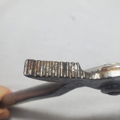 Vintage =CRAFTSMAN= Circle "P", 9-5/16” Long Slip Joint Pliers Hand Tool - Picture 8 of 9
