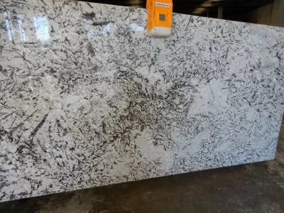 Beautiful Alaska Super White Granite Slab Building Materials