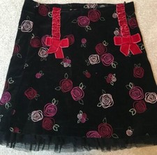 The Childrens Place Girls Size 4 Skirt