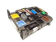 9832880680 RELAY FUSE BOX MULTIFUNCTION RELAY / 28719719 / 1675487080
