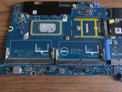 DELL LATITUDE 5450 MOTHERBOARD WITH INTEL CORE ULTRA 5 135U vPro CPU For Parts! - Afbeelding 3 van 5
