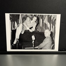 Vintage Vice-president HarryS.Truman &Lauren Bacall Fotofolio Postcard 1945 1985