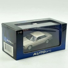 Autoart 1/43  Jaguar XJ8 Gold 495674