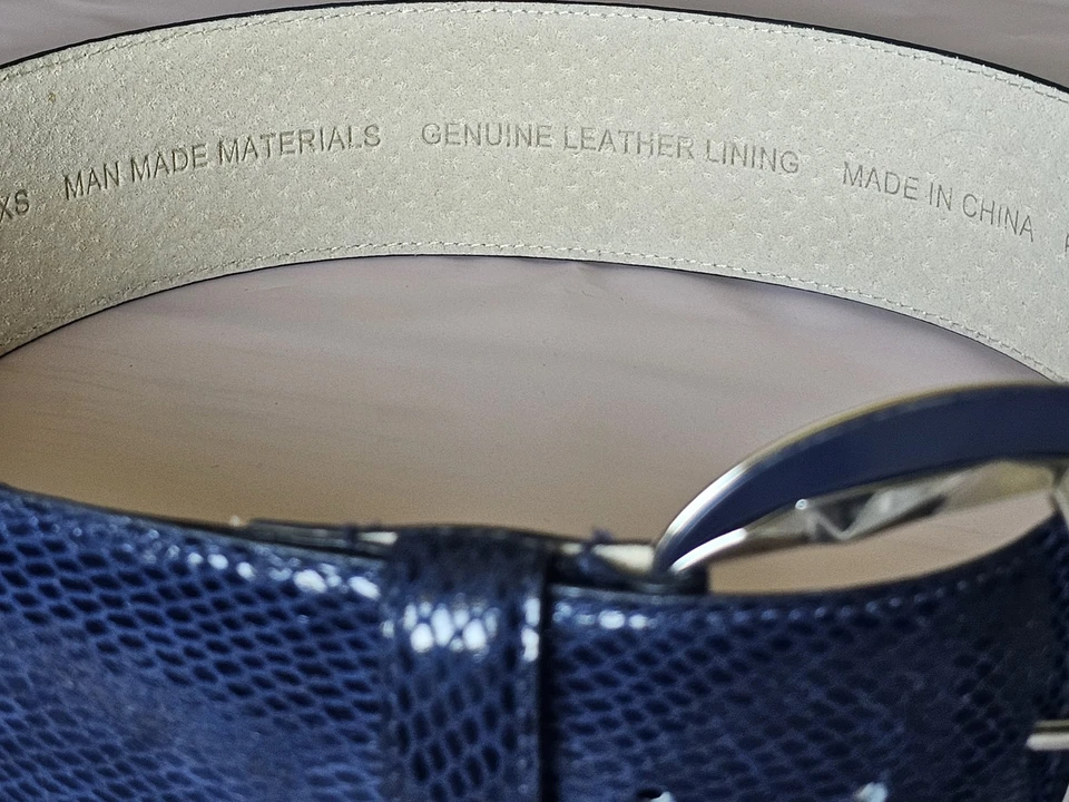 Cinturón ancho WHITE HOUSE BLACK MARKET cuero azul piel de serpiente look DECLARACIÓN XS Foto 4 de 4