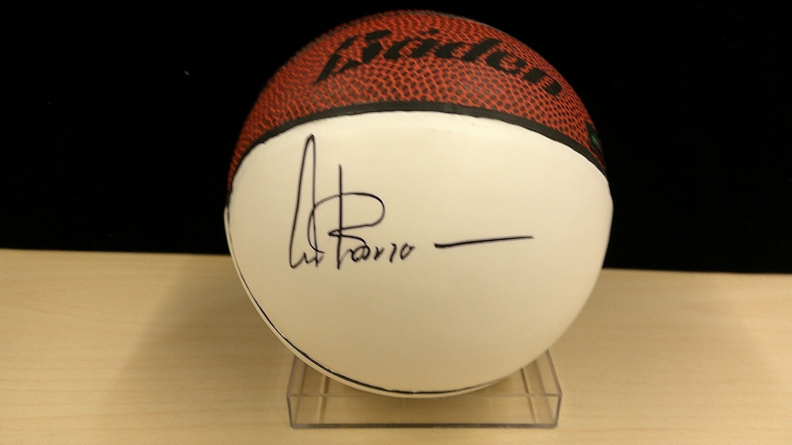 Artis Gilmore Autographed Signed Chicago Bulls Mini Basketball Bulls JSA 