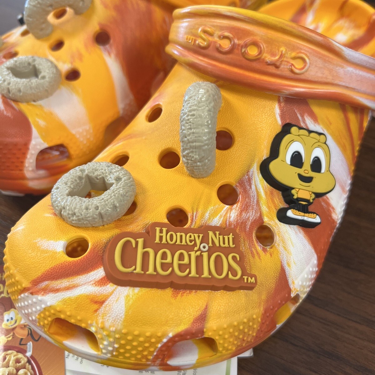 Honey Nut Cheerios x Crocs Classic All-Terrain Size J5 EU 37  display picture 1