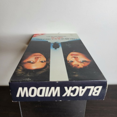 BLACK WIDOW VHS TAPE 1987 CBS DEBRA WINGER THERESA RUSSELL Hi-Fi - Picture 4 of 9