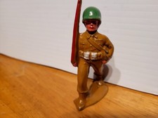 VERY NICE 1930s MANOIL 45/8 M178 LEAD DIME STORE G.I. SOLDIER MARCHING ON PARADE