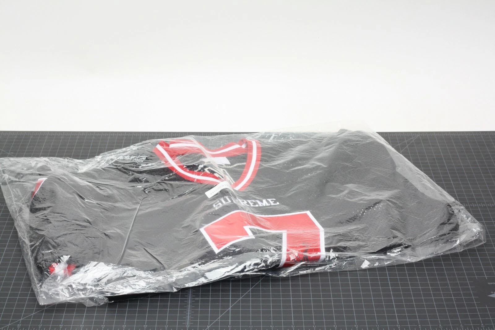 Haut de football Supreme Hail Mary noir SS14 grand NEUF
