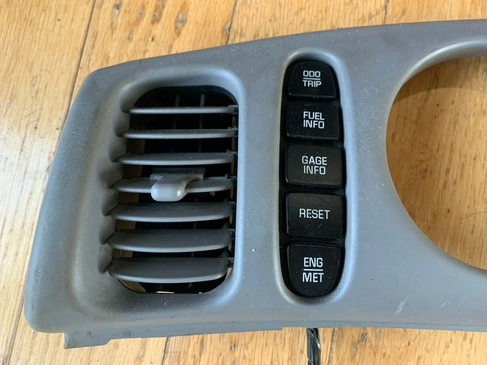 Buick Lesabre 2002 velocímetro bisel tablero radio moldura gris ~ Estante 9 Foto 2 de 4