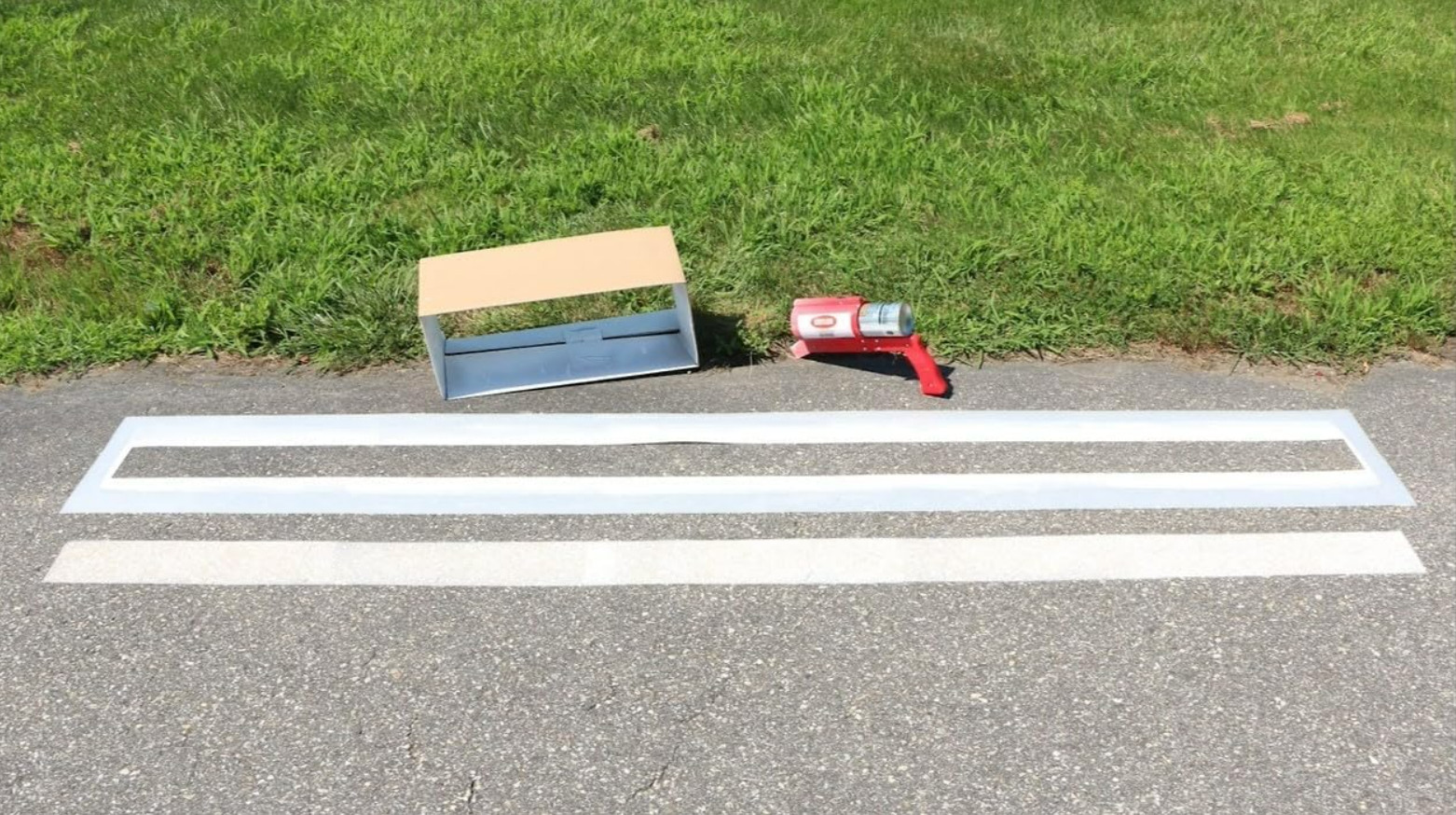 Parking Lot Line Stencil 4"x92" Reusable Marking for Parking Lot Pavement Lines