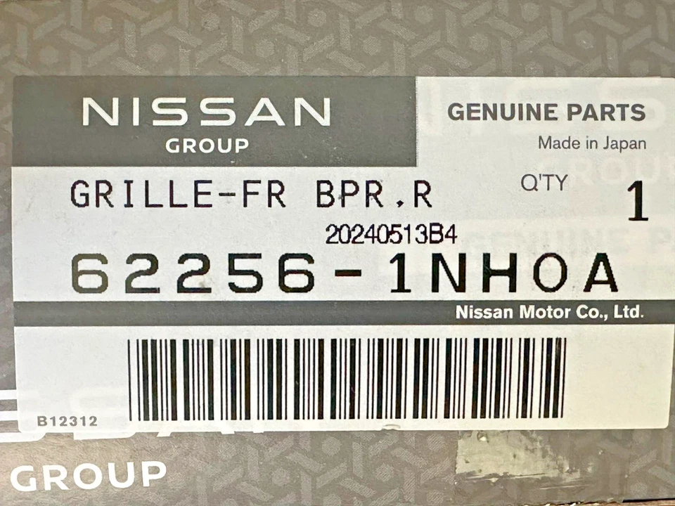Cubierta de lámpara antiniebla derecha OEM INFINITI G25 G37 Q40 SPORT 62256-1NH0A Foto 4 de 4
