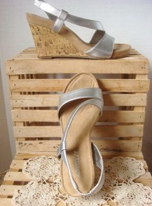 aerosoles silver sandals