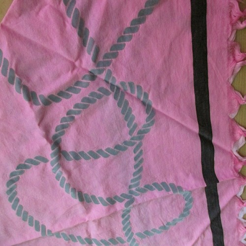 Leigh & Luca Pink Ombre Triangle Scarf NWT - Picture 3 of 4
