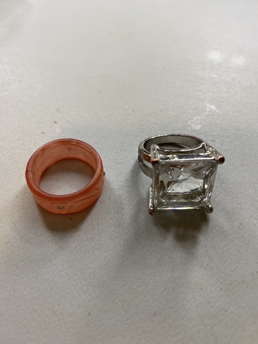 1.285 Vintage rings glass, lucite - 第 1/5 張圖片
