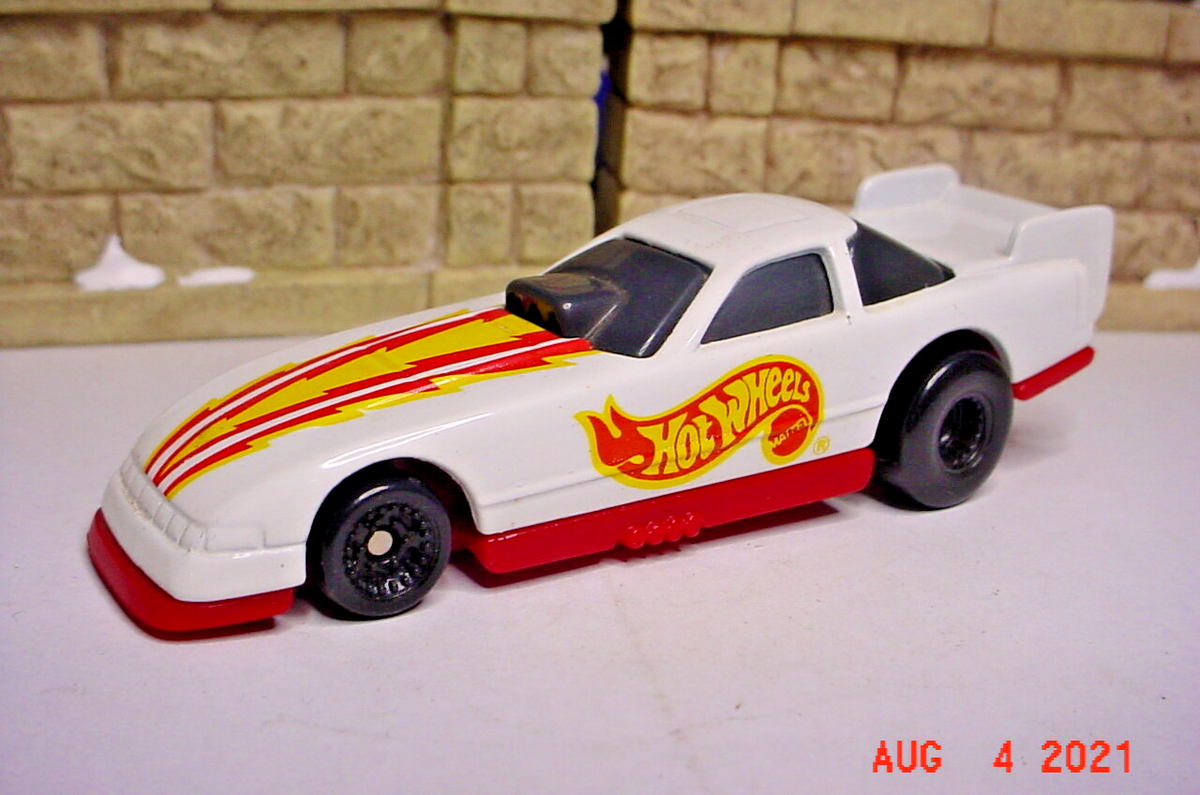 HotWheels 35th FUNNYCAR 超激レア‼️希少‼️ Amazon.com: Hot Wheels 71 Mustang Funny Car, Treasure Hunt, HW