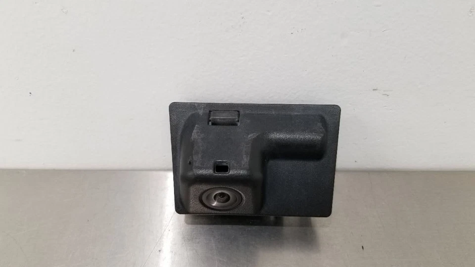 17 LINCOLN NAVEGATOR CÁMARA DE RESPALDO MONTADA EN PUERTA LEVADIZA FL7T19G490AD Foto 2 de 4