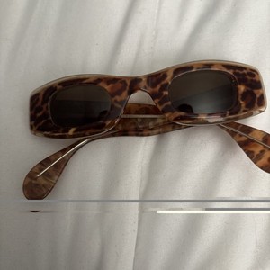 Shoot By Intrigue Sun Glasses 