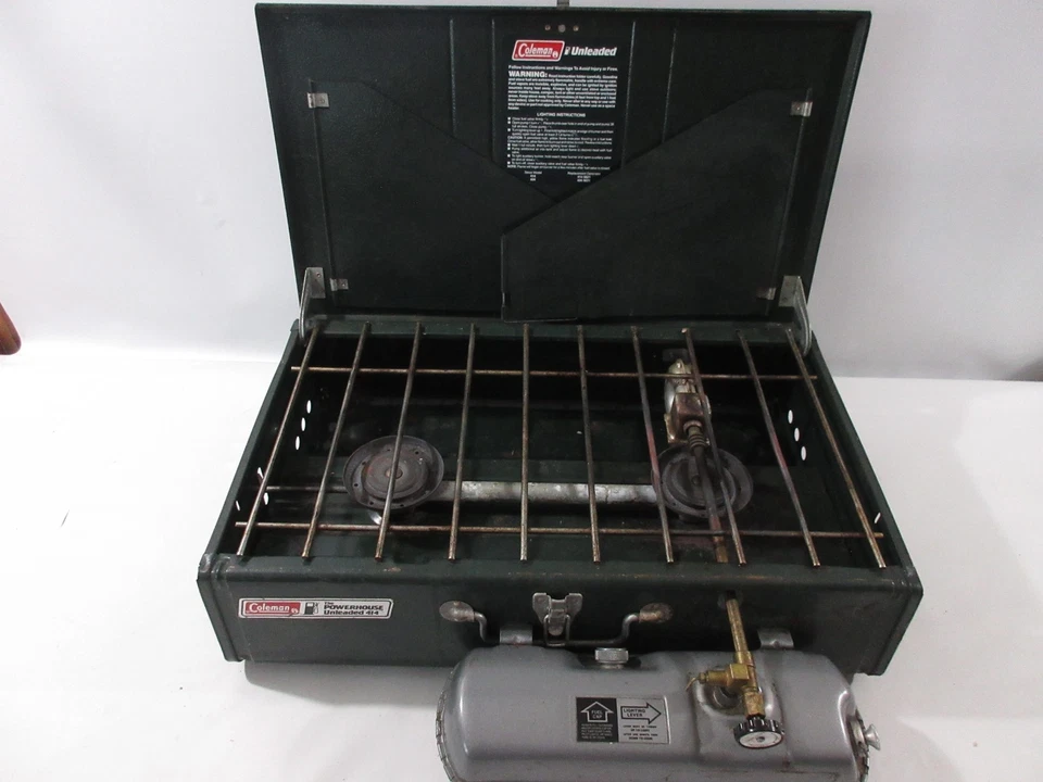 Coleman Camp Stove Powerhouse Unleaded 414 Dual Fuel 2 Burner Green Vintage USA - Image 2 of 4