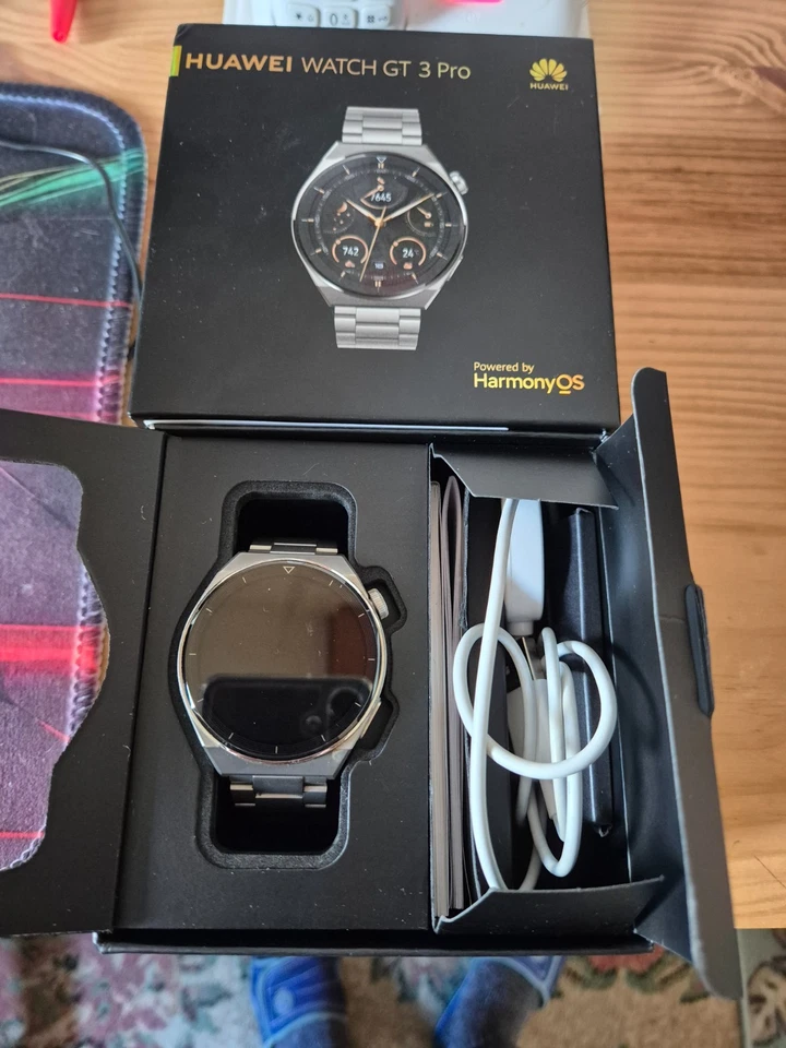 Montre Huawei Watch  GT 3 Pro - Très Bon Etat - Photo 4/4