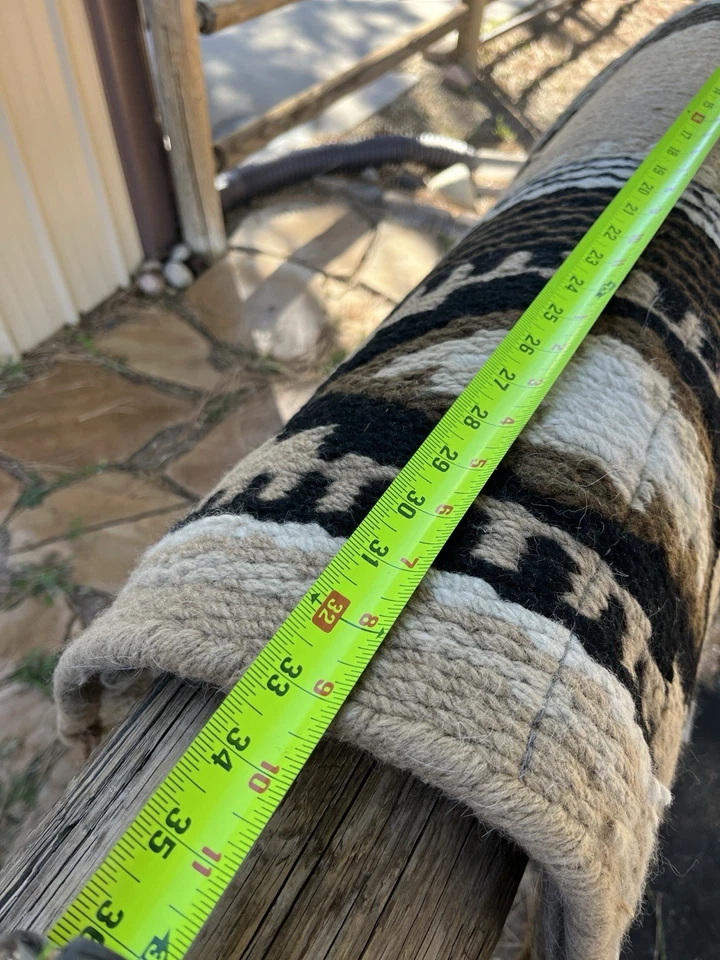 Impact Gel Woven Top Western Saddle Pad 33” Fleece Sheepskin Lining. - Image 4 of 4