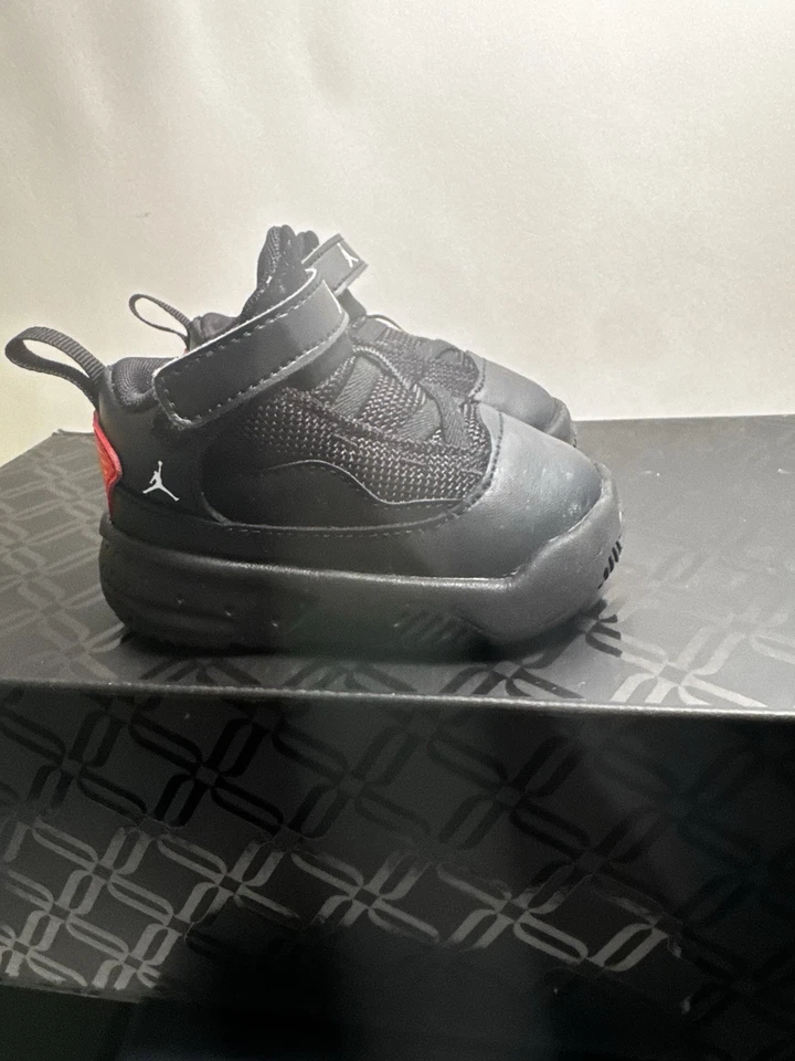 Zapato Baby Jordan 3.5 Foto 2 de 3