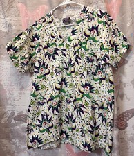 Mardi Gras Masquerade Mask Print Scrub Top Medium Cotton V-Neck USA Made