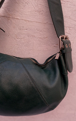 Grand Sac à Main Furla En Cuir Vintage – Couleur Vert Sapin, Porté épaule, Occasion Très Bon état