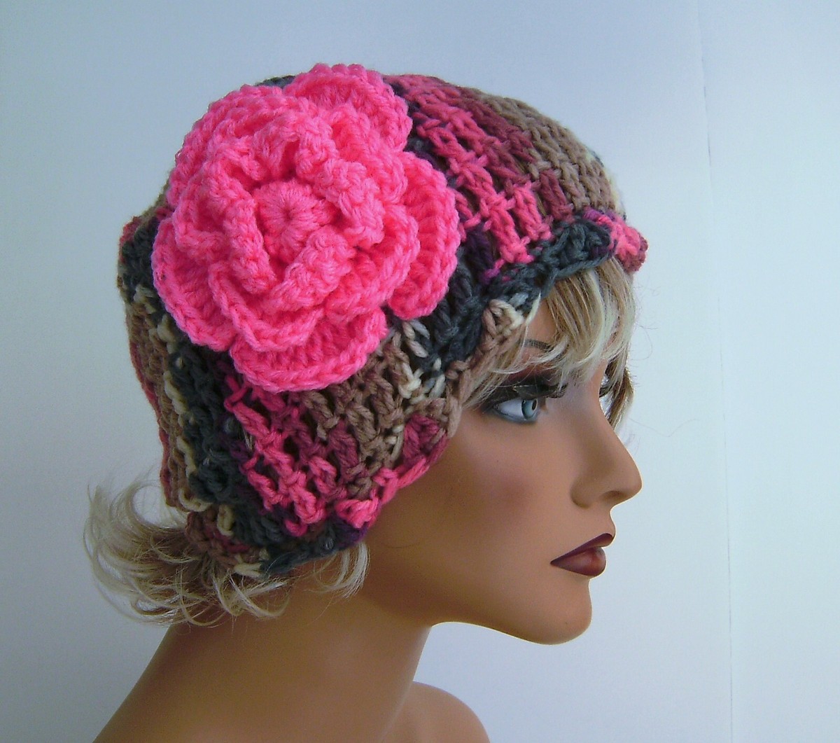 PINK GRAY MULTI COLOR FLOWER BEANIE CAP HAT HAND CROCHET BERET SKULL CAP  CLOCHE
