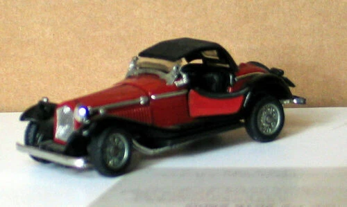 Voitures, camions et fourgons miniatures Politoys Alfa Romeo