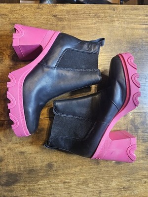 Sorel Womens Brex Heel Pink Lug Sole Chelsea Boots 6.5 US Color Transfer & Dents