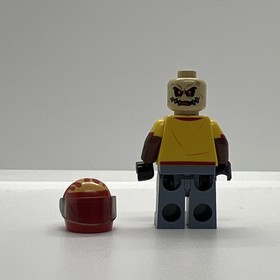 Lego Scarecrow Pizza Delivery Minifigure Batman Super Heroes outfit 70910 Used.