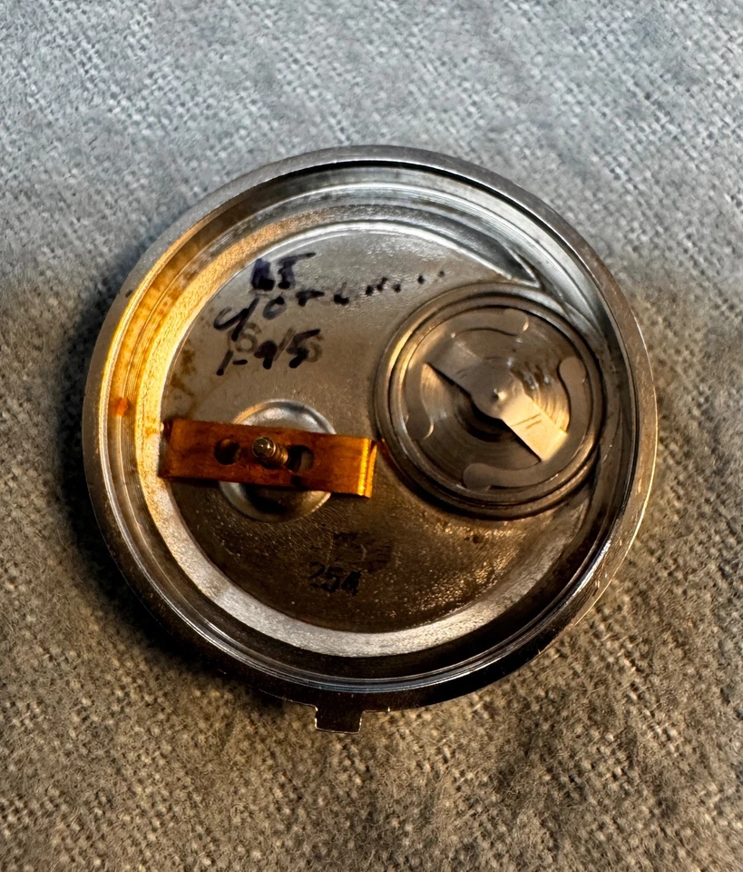 Bulova Accutron 214 Caseback A52800 M6 (1966) 10K Gold-Filled Bezel Part - Image 2 of 2