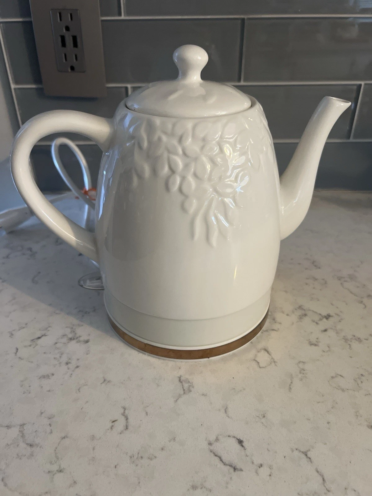 TopTier Ceramic Electric Coffee Tea Kettle White Embossed 1.5L Detachable Base