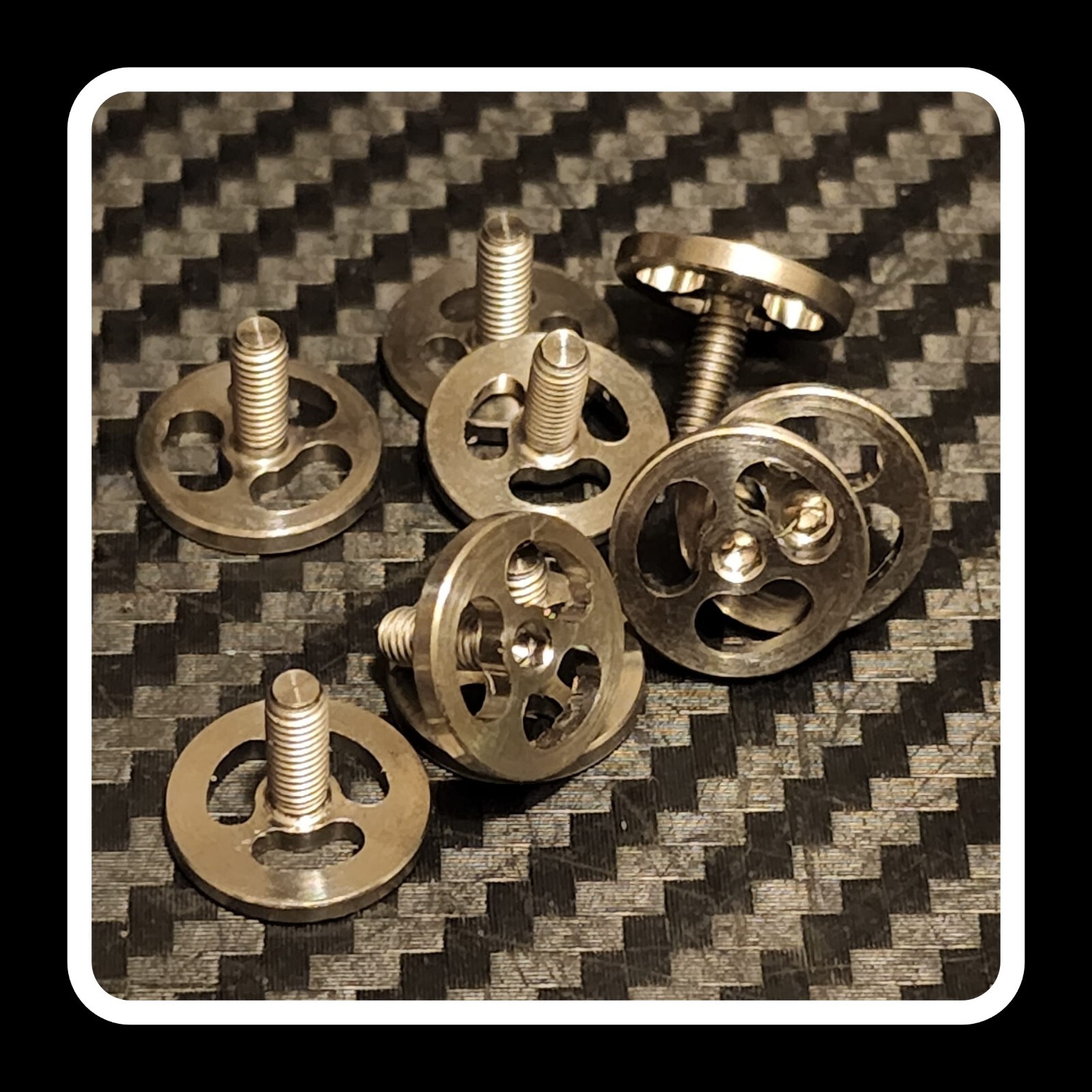 (2pcs) Titanium wings Screw for Xray, Mugen. YOKOMO, Awesomatix